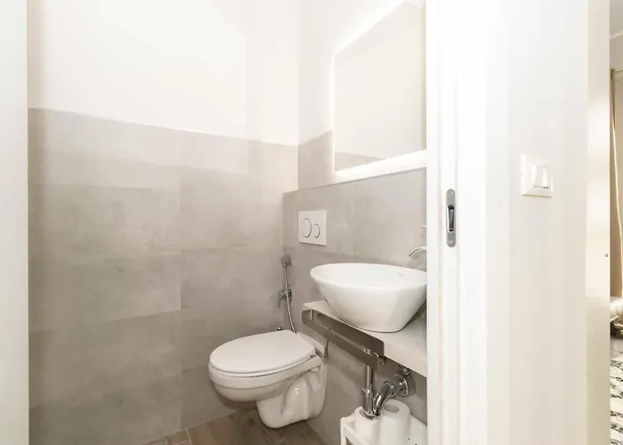 Bright Piazza San Carlo Torino