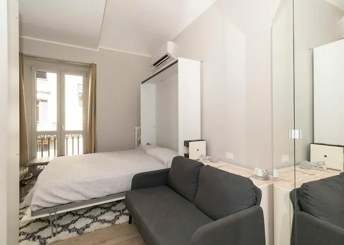 Bright Piazza San Carlo Apartment Turin