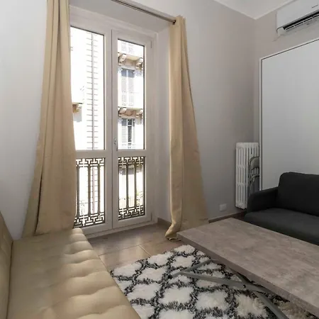 Apartment Bright Piazza San Carlo *