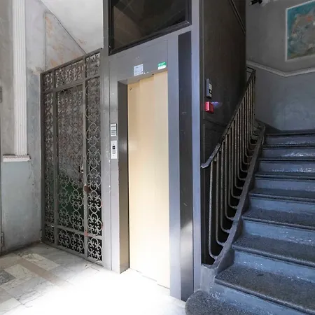 Bright Piazza San Carlo Apartment Turin